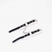 Бело-красные кожаные наручники - Crazy Handmade - купить с доставкой в Керчи