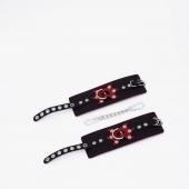 Черные кожаные наручники с красным декором и строчкой - Crazy Handmade - купить с доставкой в Керчи