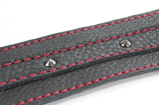 Черный ошейник из натуральной кожи с шипами - БДСМ Арсенал - купить с доставкой в Керчи