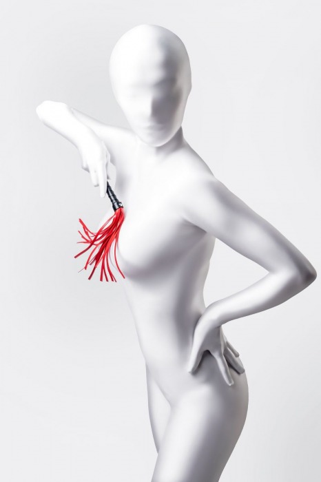 Красно-черный флоггер Anonymo - 28 см. - ToyFa - купить с доставкой в Керчи