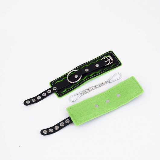 Черно-зеленые кожаные наручники с зеленой строчкой - Crazy Handmade - купить с доставкой в Керчи