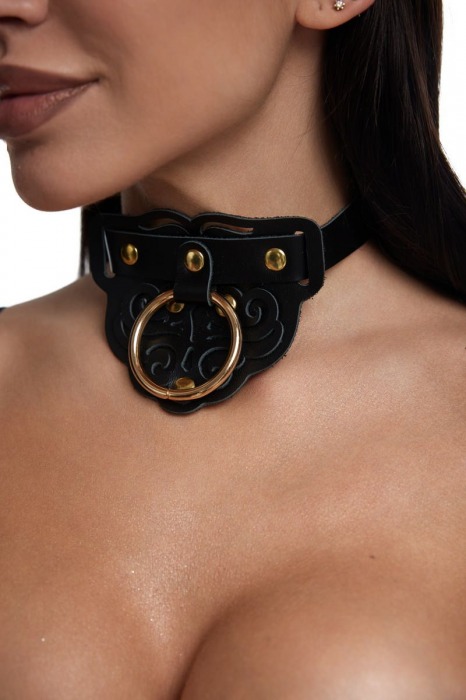 Черный фигурный кожаный ошейник с золотистой фурнитурой - Crazy Handmade - купить с доставкой в Керчи